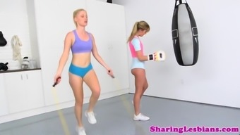 Exercising Lesbian Babe Pussylicks Girlfriend