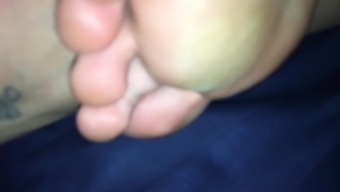 Roomies Feet And Soles