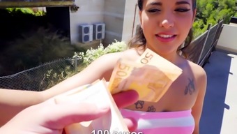 Public Pickups – Latina Bounces On Fat Cock