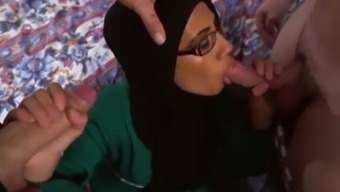 Muslim Immigrant Desperate Arab Woman Fucks