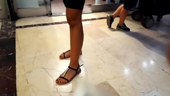 Candid Sexy Teen Legs Feets, Sexy Black Toes