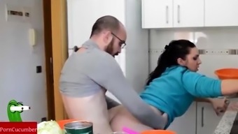 Groupwork She In The Kitchen And He Fucks Her