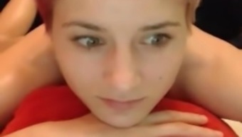 Webcam Girl Masturbates Her Wet Creamy Pussy