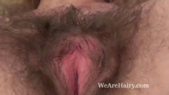 Isabella Diana Shows Off Her Very Hairy Pussy