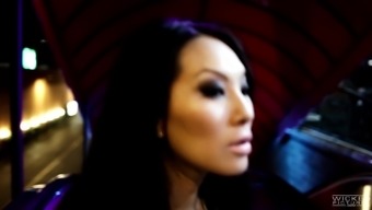 Asa Akira Deals With A Most Desirable Stud To An Amazing Blowjob