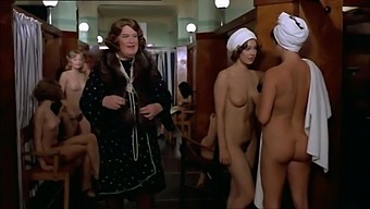 Louise Frevert Nude In The Sign Movies