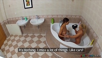 Horny Sluts Eufrat Mai And Michelle Louie Have Sex In The Tub