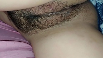 My Cousin'S Pussy Is Very Wet, I Want To Eat It
