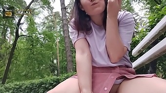 Pretty Woman Fucked Herself With A Banana In The Park And Then Ate It In Front Of People