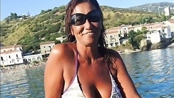 Sexy Matures And Milfs