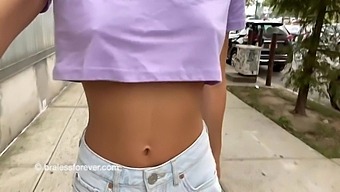 No Bra And Underboob In Nyc