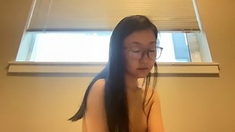 Cute Amateur Teen Plays Big Cock Solo On Webcam