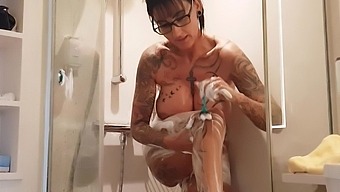 German Big Boobs Escort Tattoo Milf Shave Pussy Under Shower