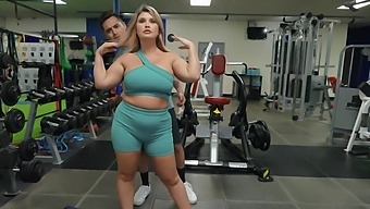Andie Anderson With Huge Breasts Enjoys Getting Screwed In The Gym