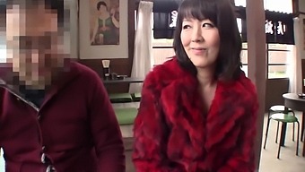 Japanese Hairy Babe In High Definition For Rent
