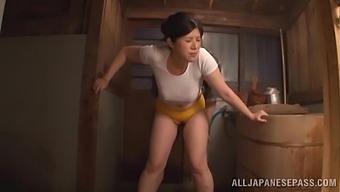 Kaori Sakuragi Gets Pleasured By Her Mature Boyfriend In This Hot Video