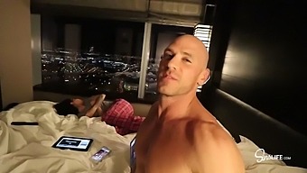 Vegas Hotel: The Ultimate Blowjob Experience