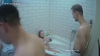 Amateur Fucking In The Shower With A Twist