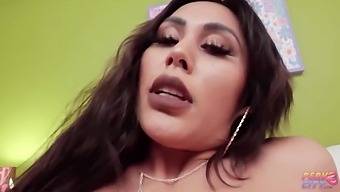 Facial Cumshot For Brunette Latina With Big Ass