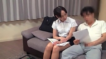 Japanese Secretary Gets Fucked On The Sofa By Her Boss In Hd