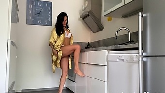 Lexi Dona'S Sensual Kitchen Masturbation Performance